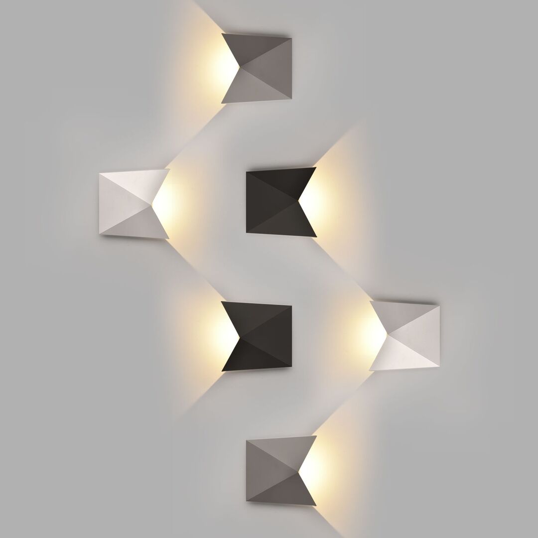 Светильник 1517 TECHNO LED BATTERFLY белый