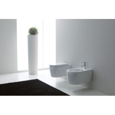Унитаз подвесной GENIUS BB541CH+Сиденье дюропласт GENIUS soft close BB541SC