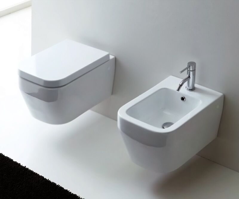 Унитаз подвесной GENIUS BB541CH+Сиденье дюропласт GENIUS soft close BB541SC